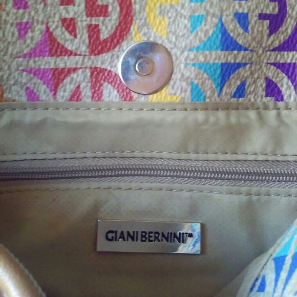 Delicious Giani Bernini Bag🍡 - Picture 5 of 7